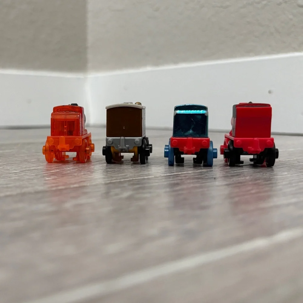 Lot of Thomas Minis